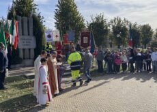 La Guida - Gli studenti caragliesi intonano “Sul cappello” in ricordo del 4 Novembre (video)