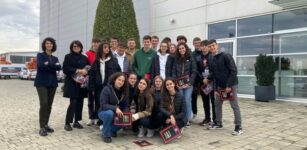 La Guida - Gli studenti del Bonelli di Cuneo in visita alla Olimac di Margarita