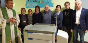 La Guida - Un carrello da infermiera e materassi antidecubito per le case di riposo di Villafalletto e Centallo