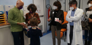La Guida - Diego Colombari premia i bimbi della Tin di Cuneo (VIDEO)