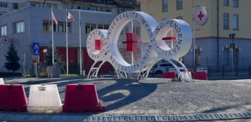 La Guida - Un’opera di Pistoletto nella rotonda di fronte alla Croce Rossa