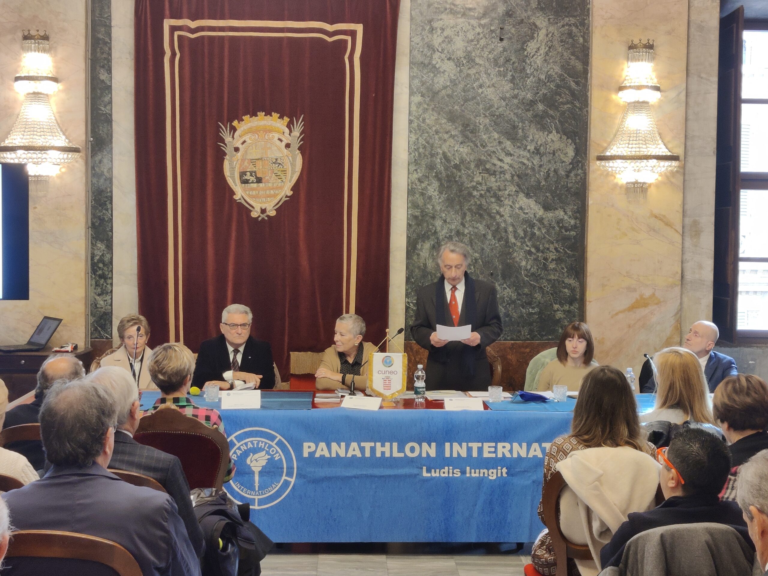 Presentato in Comune il libro sui 50 anni del Panathlon Club di Cuneo