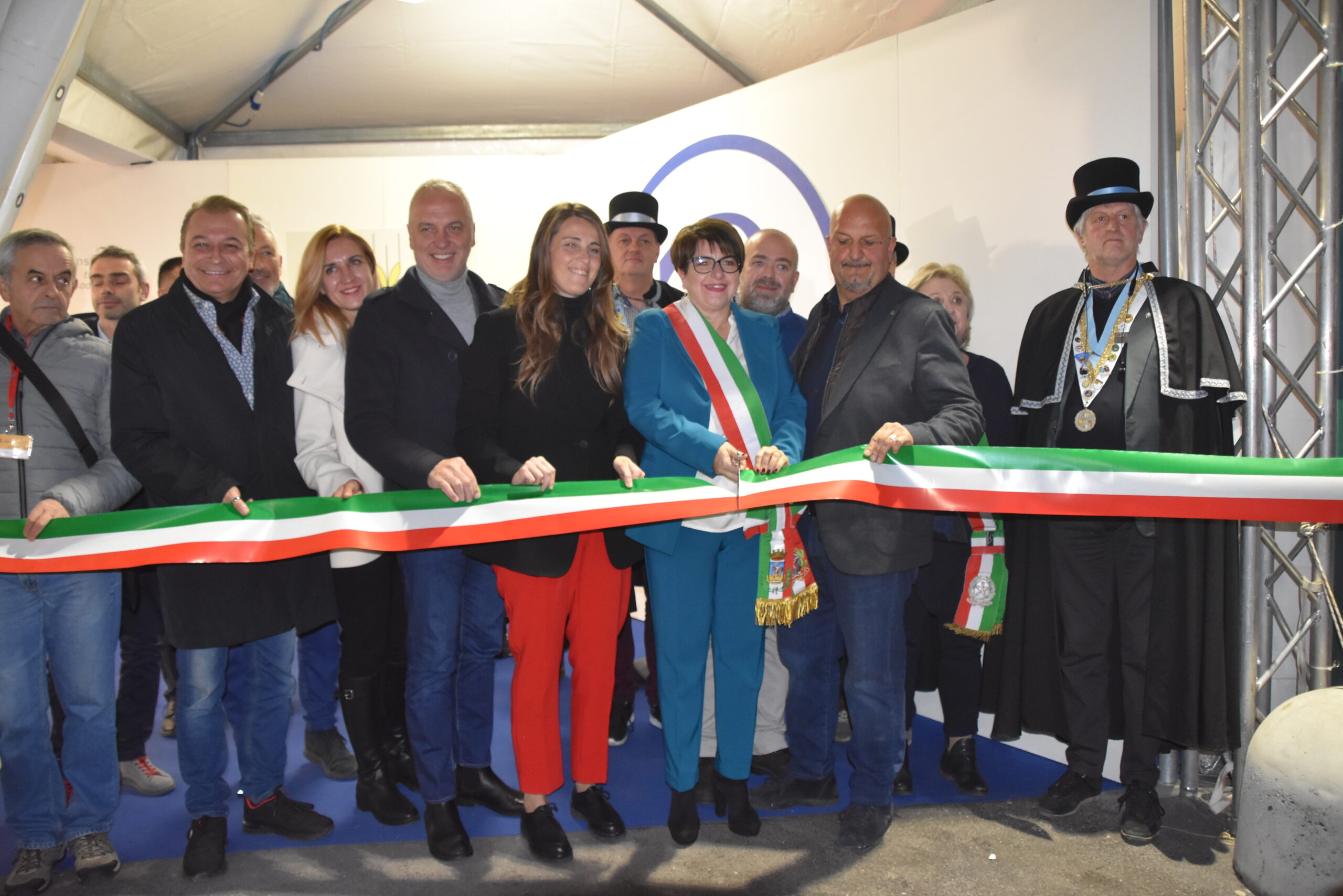 Borgo, inaugurata la 453ª Fiera Fredda