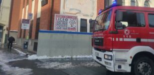 La Guida - Calcinacci piovono dal soffitto di un’aula e colpiscono uno studente