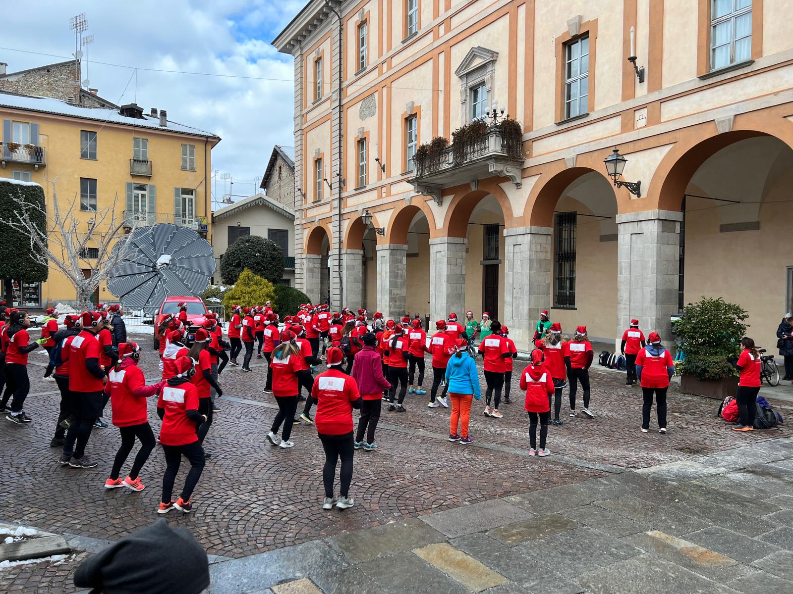 (video) Mattinata di street workout natalizio nel centro di Cuneo