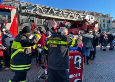 All’Epifania torna la “Befana del Vigile” La Guida - All’Epifania torna la “Befana del Vigile”