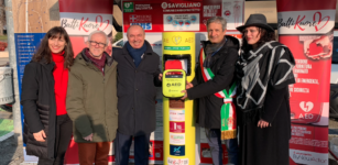 Un nuovo defibrillatore semi automatico a Savigliano La Guida - Un nuovo defibrillatore semi automatico a Savigliano