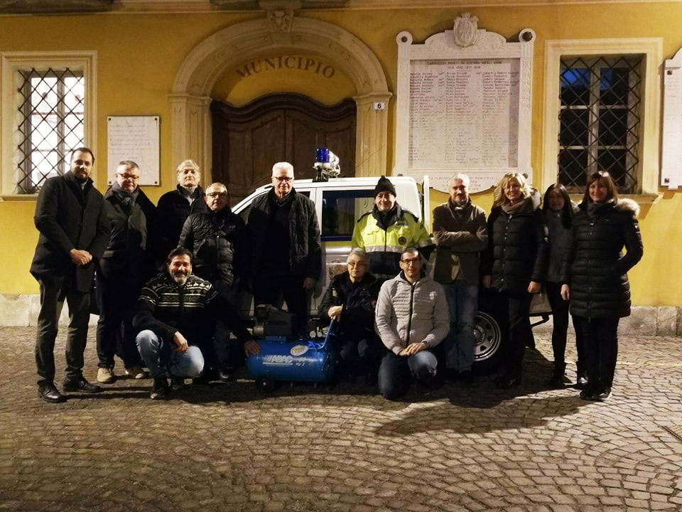 Carrù, compressore donato alla Protezione civile