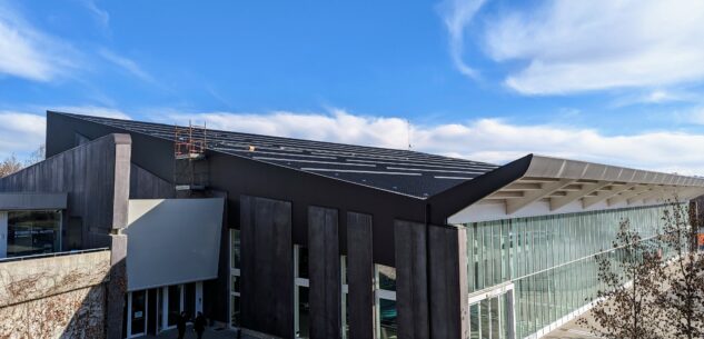 La Guida - Al via i lavori di realizzazione dell’impianto fotovoltaico sul tetto dello Stadio del nuoto