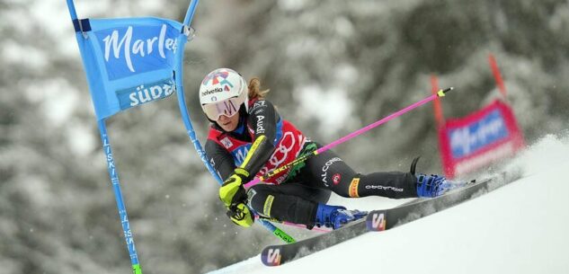 La Guida - Marta Bassino esce nel finale di gara dopo il 3° posto nella prima manche