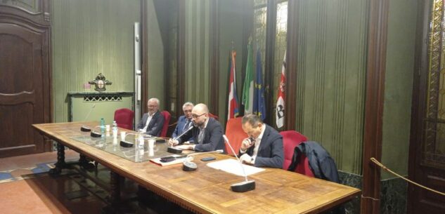 La Guida - Edilizia scolastica, strade e bilancio 2022: i temi dell’incontro tra Provincia e sindaci di Alba e Bra