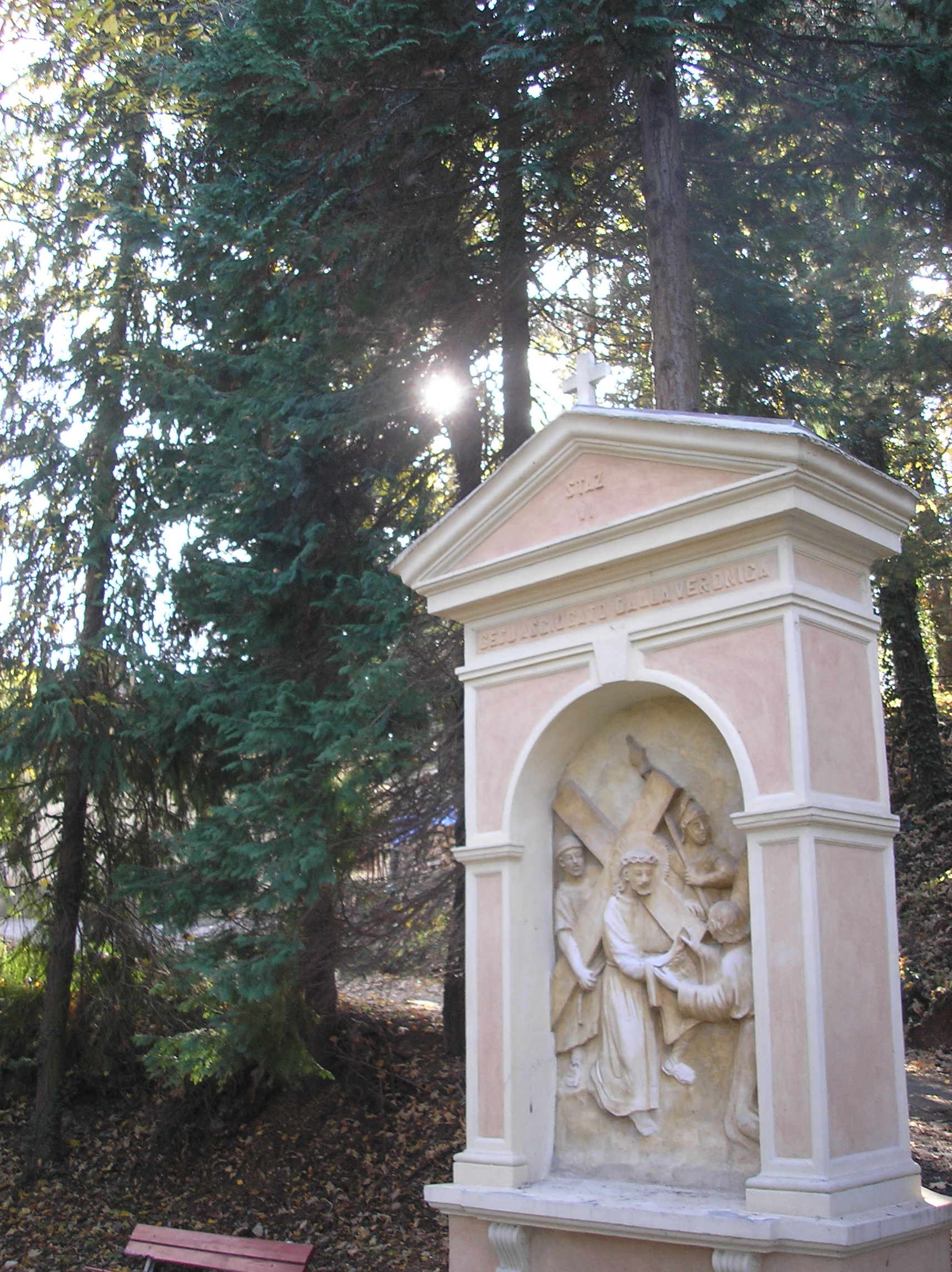 Borgo, salire a Monserrato percorrendo la Via Crucis
