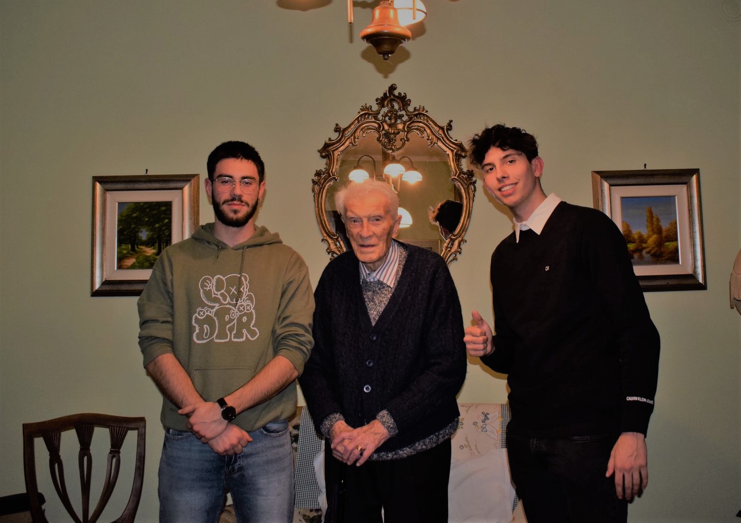 Il partigiano Nino Garzino di Saluzzo, 99 anni, ha incontrato gli studenti