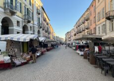 La Guida - Mercato del venerdì spostato in via Roma