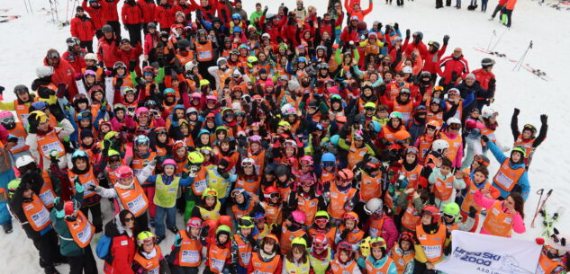 La Guida - A scuola di sci, 250 bambini con Cuneoski2000