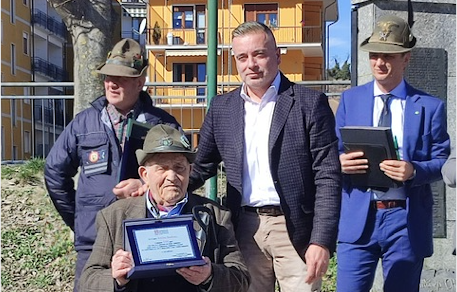 Ceva omaggia i 100 anni dell’alpino Attilio Badino