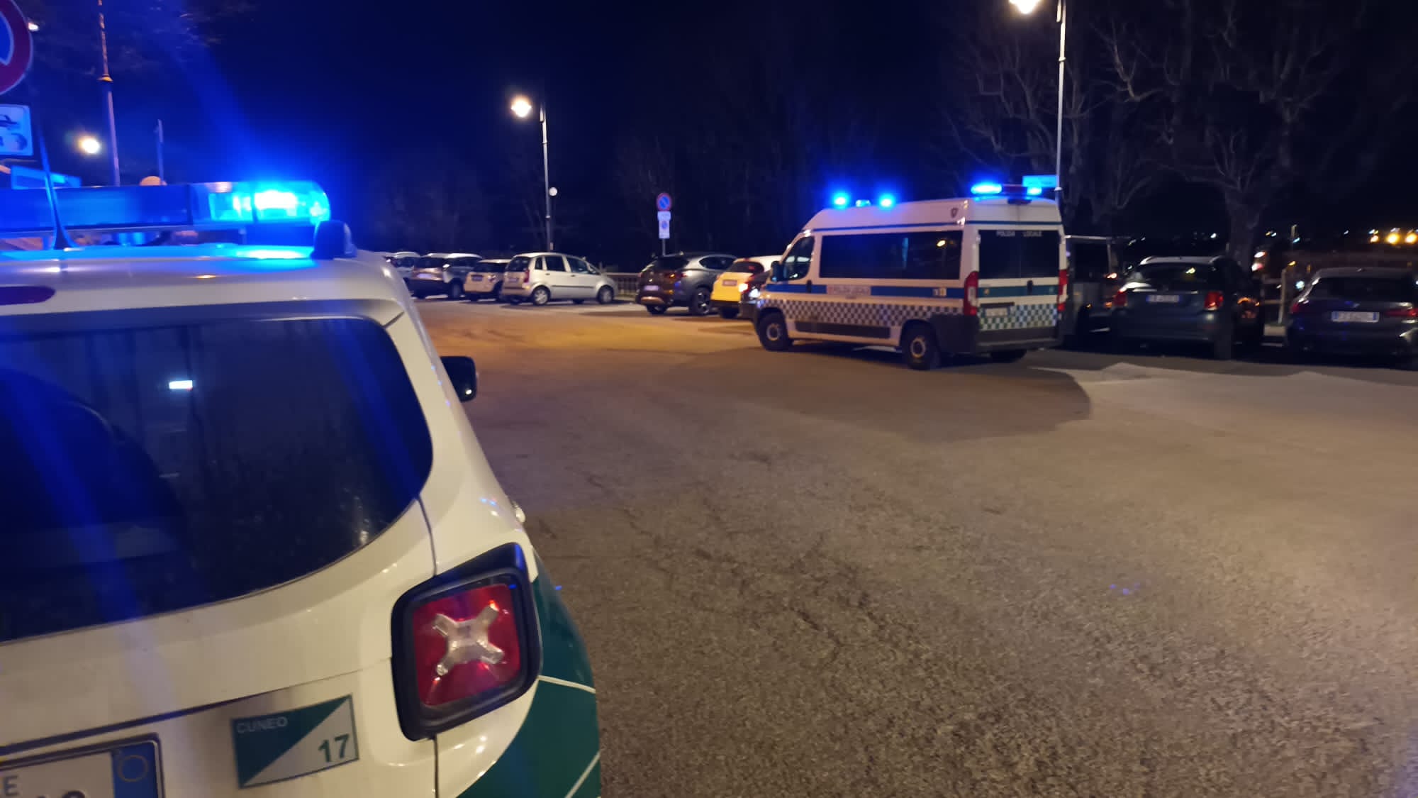 Cuneo, fermato un uomo con un coltello nella zona della Stazione