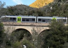 La Guida - La Sncf sciopera e ai pendolari della Valle Roya tocca il giro del mondo