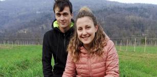 La Guida - Lo zafferano di Paola e Sebastiano, dalla valle Maira agli chef stellati (video)