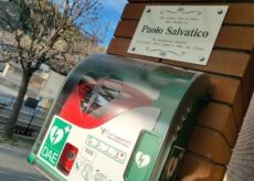 La Guida - Piasco, donato il secondo defibrillatore nel ricordo del giovane Paolo Salvatico