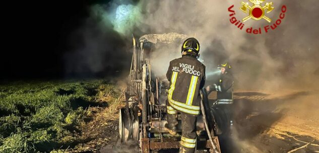 La Guida - Trattore in fiamme a Veglia di Cherasco