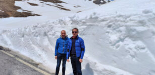 La Guida - Procedono i lavori di sgombero neve al Colle dell’Agnello