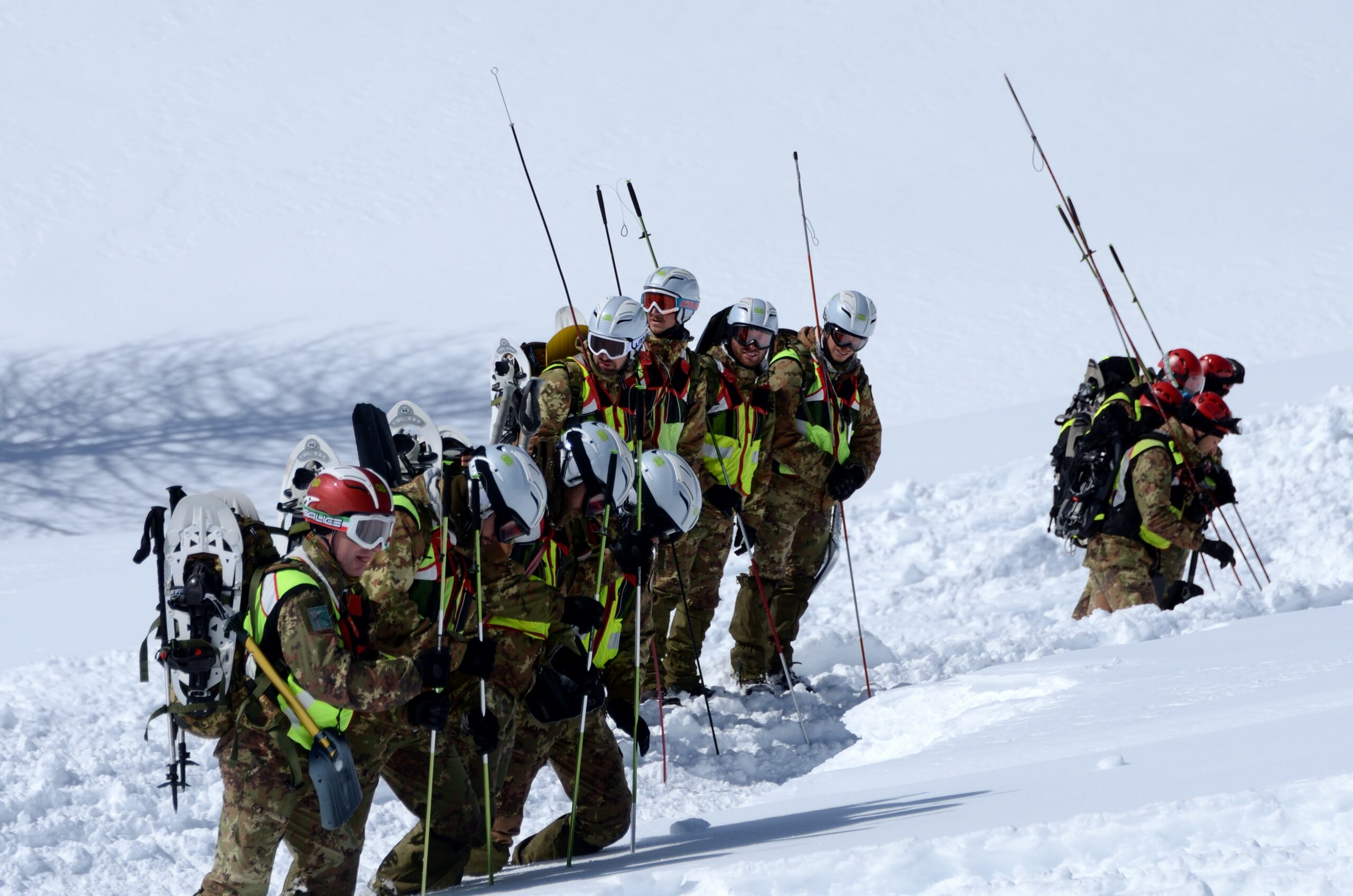 Tremila interventi di soccorso degli alpini sulle montagne