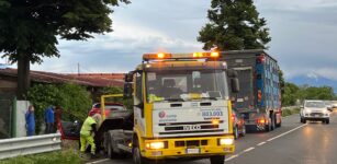 La Guida - Auto nel fosso tra Murazzo e San Sebastiano