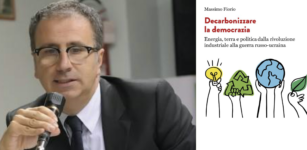 Massimo Fiorio alla biblioteca del Liceo “Peano-Pellico” La Guida - Massimo Fiorio alla biblioteca del Liceo “Peano-Pellico”