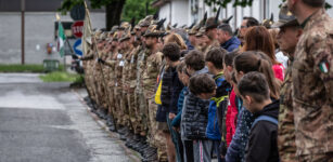 La Guida - I bambini di Bernezzo e Boves alla caserma Vian degli alpini