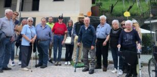 Ospiti della casa di riposo di Piasco in gita a Castellar La Guida - Ospiti della casa di riposo di Piasco in gita a Castellar