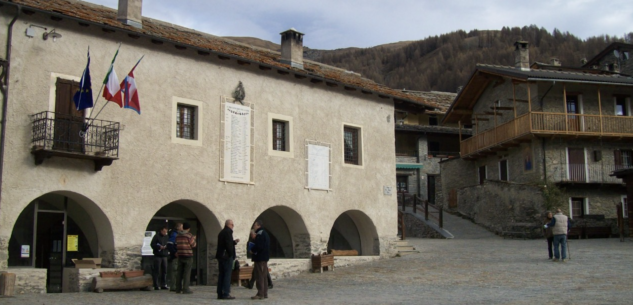 La Guida - Navetta da Stroppo a Elva, in estate e gratuita per i residenti