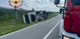 La Guida - Mezzo pesante finisce fuori strada a Savigliano