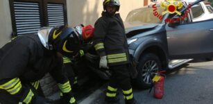 La Guida - Auto contro un muro a Nucetto, nessun ferito