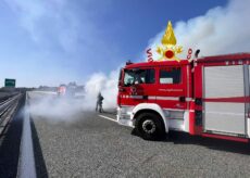 La Guida - Furgone in fiamme sulla Torino-Savona, fiamme domate