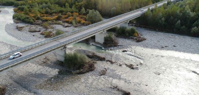 La Guida - Prove di carico sul ponte a Trunasse, stop alla circolazione