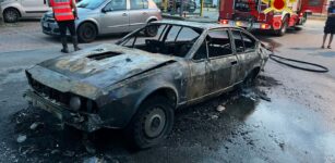 Revello, a fuoco un’auto La Guida - Revello, a fuoco un’auto