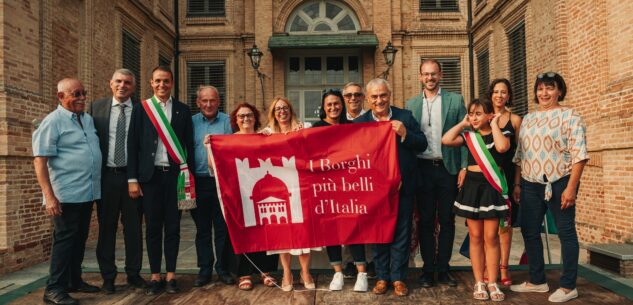 La Guida - Guarene ottiene la bandiera dei “Borghi più belli d’Italia”