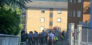 San Michele di Mondovì: lancia oggetti e frecce dalla finestra di casa, fermato La Guida - San Michele di Mondovì: lancia oggetti e frecce dalla finestra di casa, fermato
