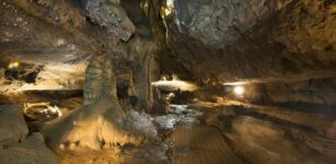 La Guida - Visita alle Grotte del Caudano