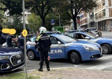 La Guida - Ubriaco importuna i passanti, fermato dalla Polizia