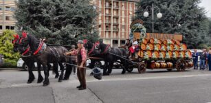 La parata inaugurale del Paulaner Oktoberfest Cuneo (video) La Guida - La parata inaugurale del Paulaner Oktoberfest Cuneo (video)