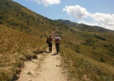 La Guida - La cima del Crest e il Monte Mondolè dal rifugio La Balma