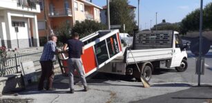 La Guida - Le vecchie cabine telefoniche destinate ad attività culturali