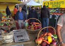 La Guida - Da Coloratissimo Autunno oltre mille euro per la Caritas fossanese