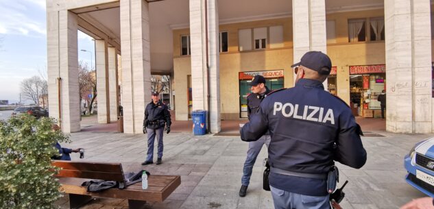 La Guida - Controlli nel quartiere Cuneo centro: 6 persone segnalate e 8 decreti di espulsione