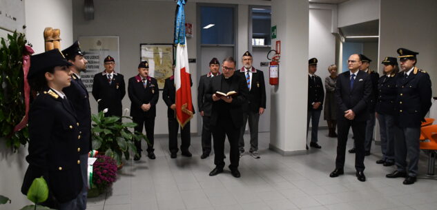 La Guida - Il questore di Cuneo omaggia i caduti della Polizia di Stato