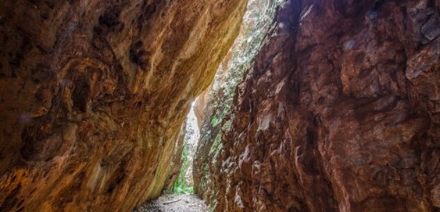 La Guida - Mostra e visita alle cave di alabastro di Busca