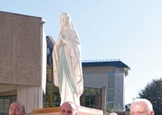 La Guida - Cuneo, in Cattedrale la statua della Madonna Pellegrina di Lourdes