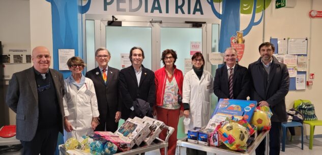 La Guida - Lbri e giochi per i bimbi della Pediatria di Savigliano  